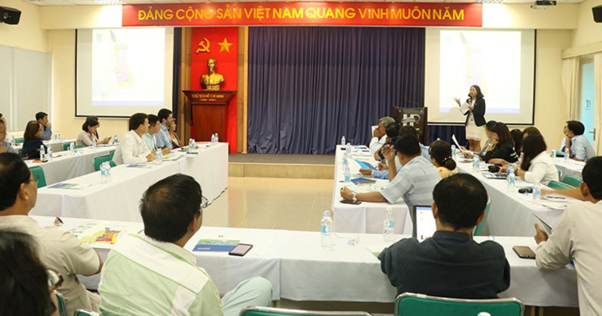 HIPC tiếp Đoàn đại biểu tham gia Diễn đàn tư vấn khu vực “Đổi mới cho các khu kinh tế khỏe mạnh và phát triển khu vực biên giới trong tiểu vùng sông MeKong mở rộng” | Khu Công Nghiệp Hiệp Phước