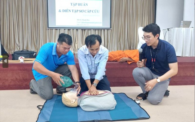 Buổi Huấn Luyện An Toàn, Vệ Sinh Lao Động Nhóm 4 Cán Bộ Nhân Viên Hipc