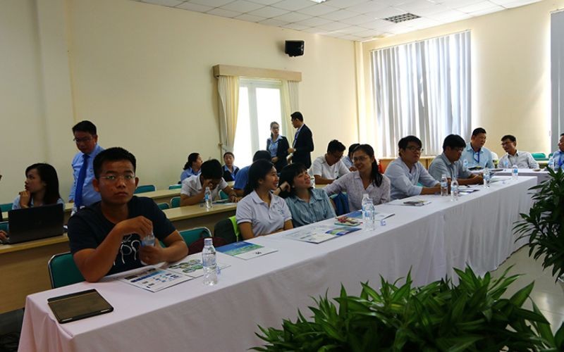 Chào Mừng Đoàn Học Viên Đại Học Fulbright Việt Nam Đến Tham Quan Khu Công Nghiệp Hiệp Phước