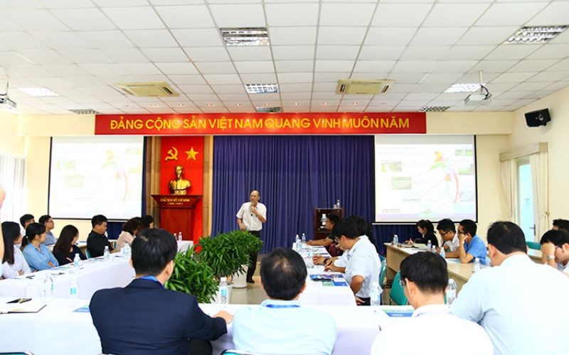 Chào Mừng Đoàn Học Viên Đại Học Fulbright Việt Nam Đến Tham Quan Khu Công Nghiệp Hiệp Phước