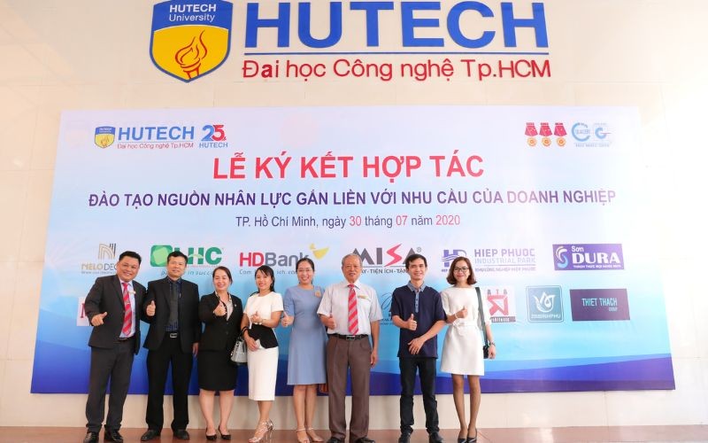 Kcn Hiệp Phước Ký Kết Hợp Tác Cùng Trường Đại Học Hutech Đào Tạo Nhân Lực Trình Độ Cao Cho Doanh Nghiệp | Khu Công Nghiệp Hiệp Phước