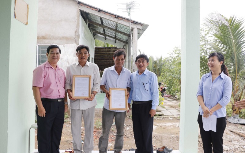 Công ty cổ phần Khu công nghiệp Hiệp Phước trao nhà tình thương lần 02