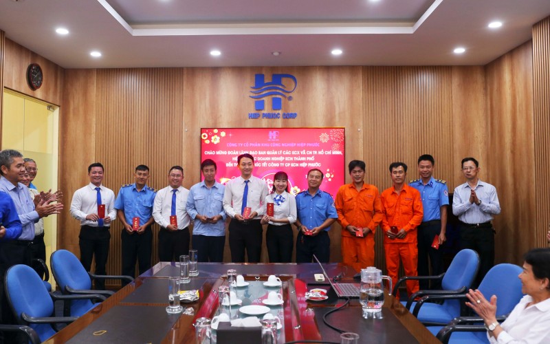 HIPC đón đoàn lãnh đạo TP.HCM đến chúc Tết 2025, kỳ vọng tháo gỡ quỹ đất, thúc đẩy phát triển KCN Hiệp Phước và thu hút mạnh vốn FDI.