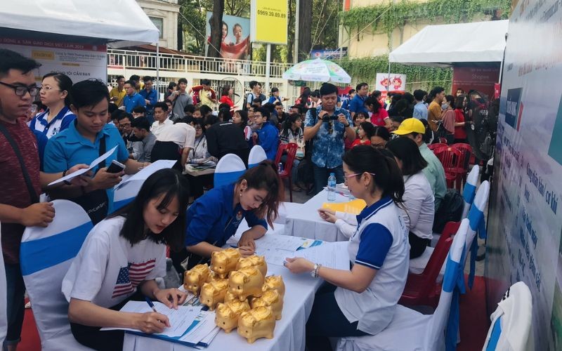 HIPC đồng hành cùng Chương trình Tiếp Sức người lao động và Sàn giao dịch việc làm năm 2019