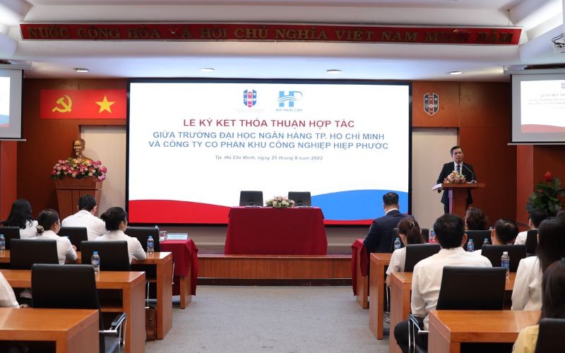 HIPC ký kết thỏa thuận hợp tác toàn diện với Trường ĐH Ngân hàng TP.HCM 2023 - 2027