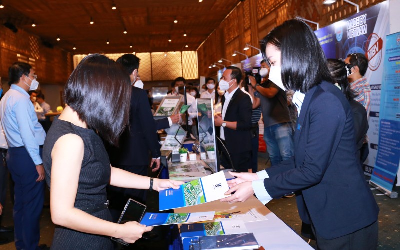 Hội thảo quốc tế về kêu gọi đầu tư, quản lý “Khu công nghiệp hỗ trợ ứng dụng công nghệ cao"