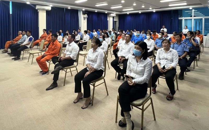 Huấn luyện an toàn, vệ sinh lao động Nhóm 4 HIPC