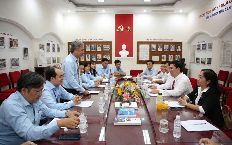 Lễ Ký Kết Văn Bản Ghi Nhớ Giữa Hipc Và Trường Cao Đẳng Kỹ Thuật Cao Thắng