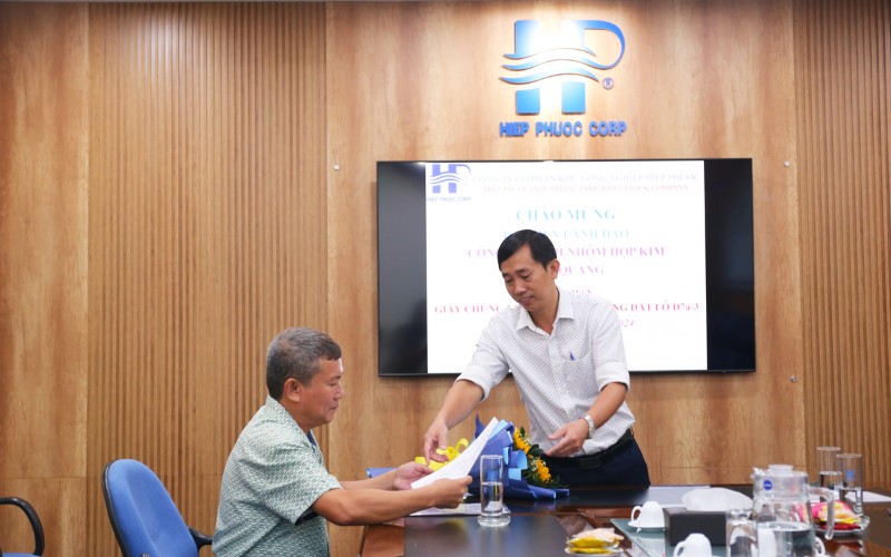 Lễ Trao Gcnqsdđ Lô 7A-3 Cho Công Ty Tnhh Nhôm Hợp Kim Tân Quang