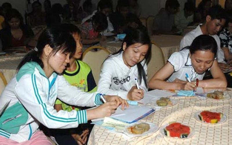 Vui Tết cùng công nhân