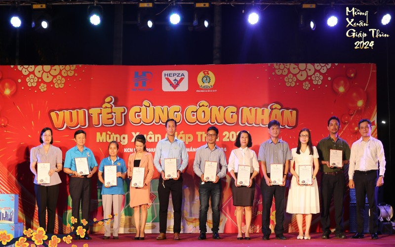 HIPC trao tặng thư cảm ơn cho các Doanh nghiệp đã đồng hành cùng Chương trình